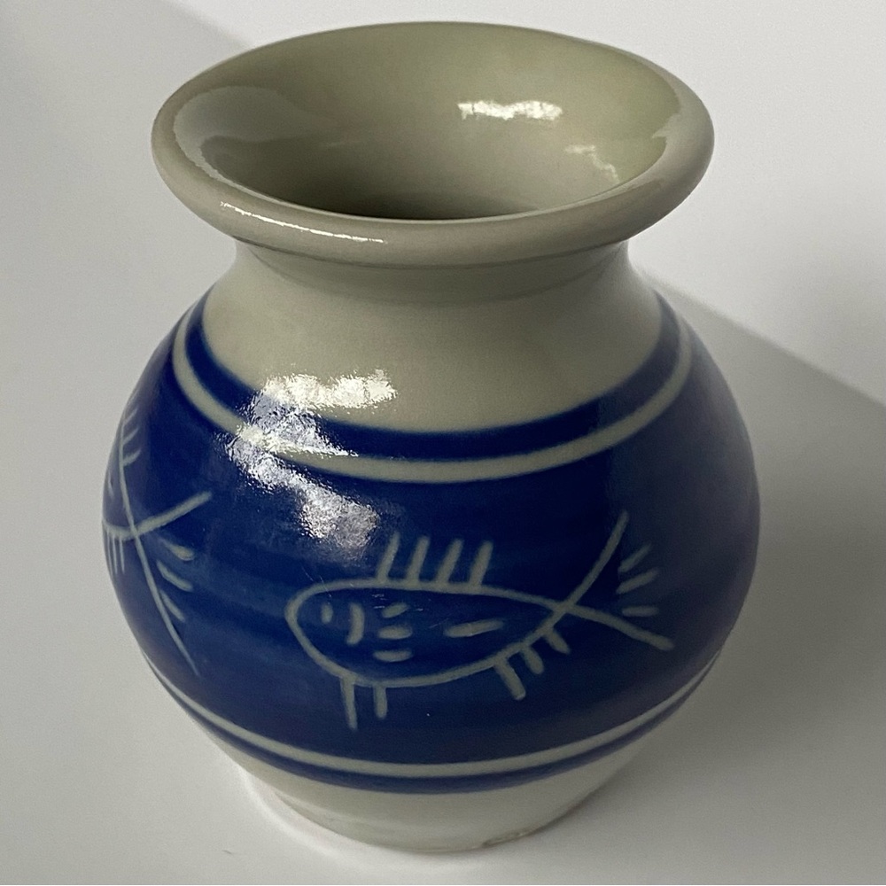 Art Pottery Vase Signed Etched Fish 4”Small Blue Beige Vintage Primitive EUC